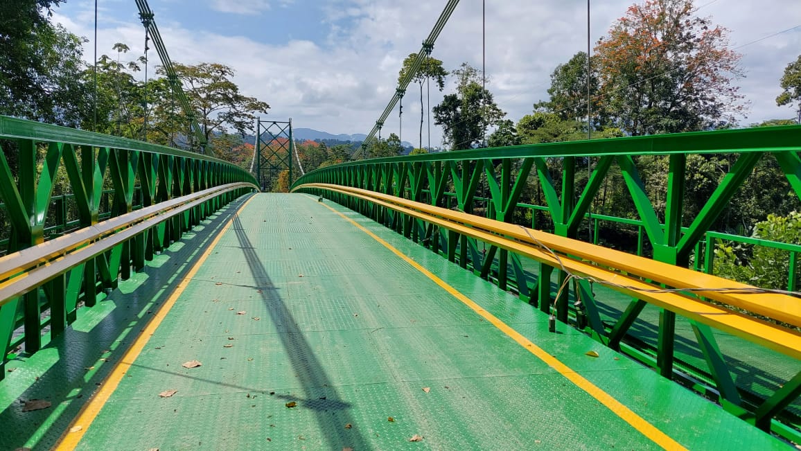 Puente colgante más largo de Costa Rica beneficia a 800 personas de zonas indígenas
