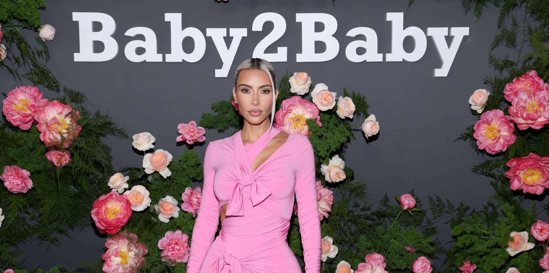 Kim Kardashian le contó al mundo sobre su nueva pasión: la piña rosada de Costa Rica