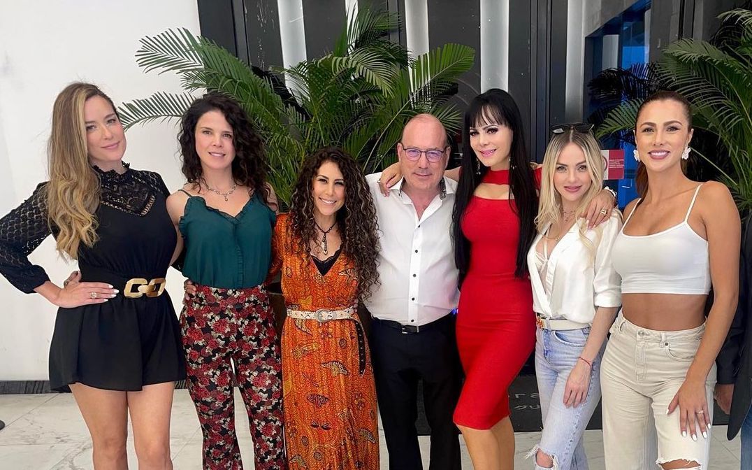 Presidente de canal 7 comió en México con las ticas Maribel Guardia, Karina Ramos, Vica Andrade y Karla Gómez