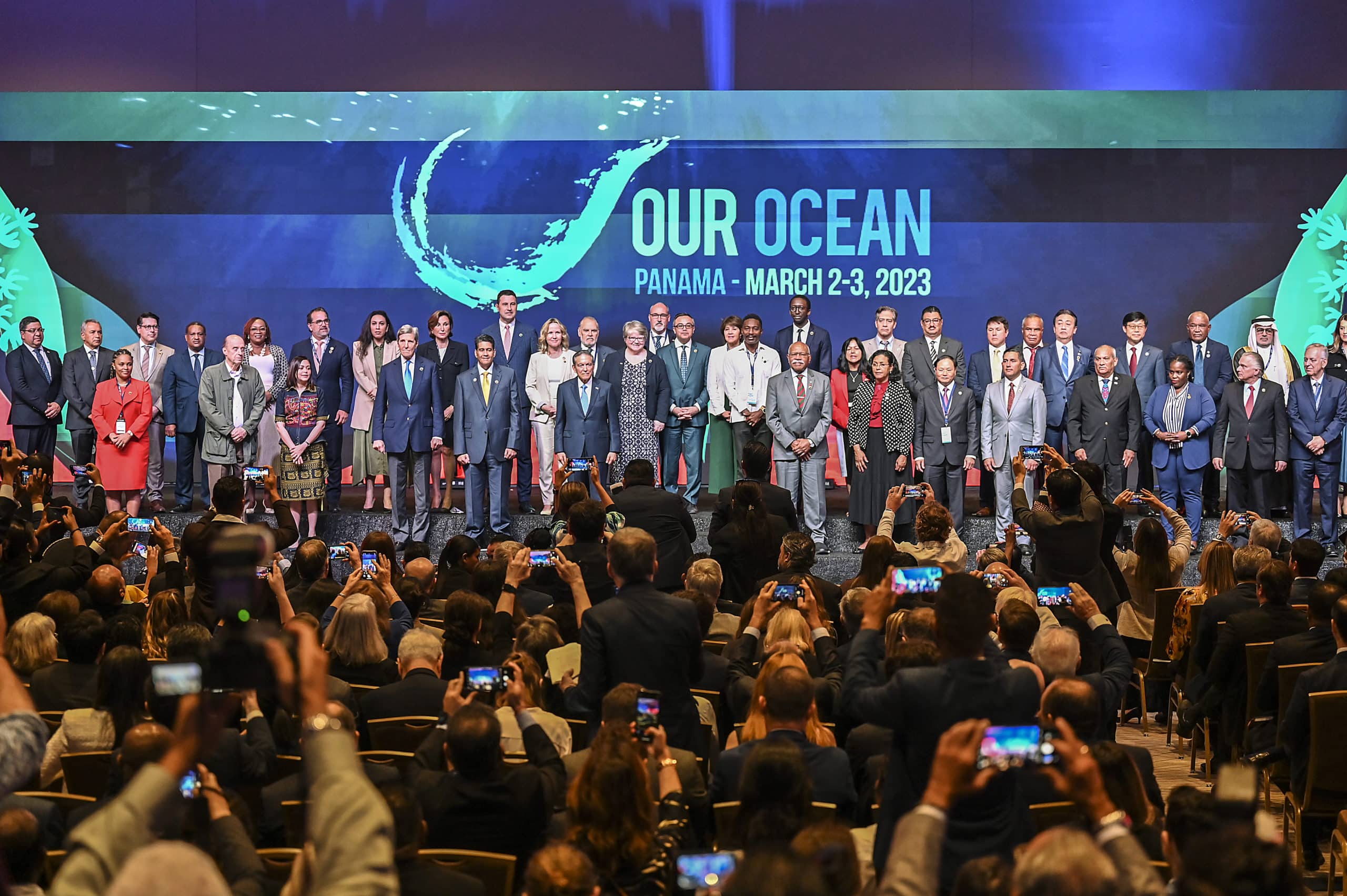 Conferencia de los océanos en Panamá concluye con 341 compromisos de protección