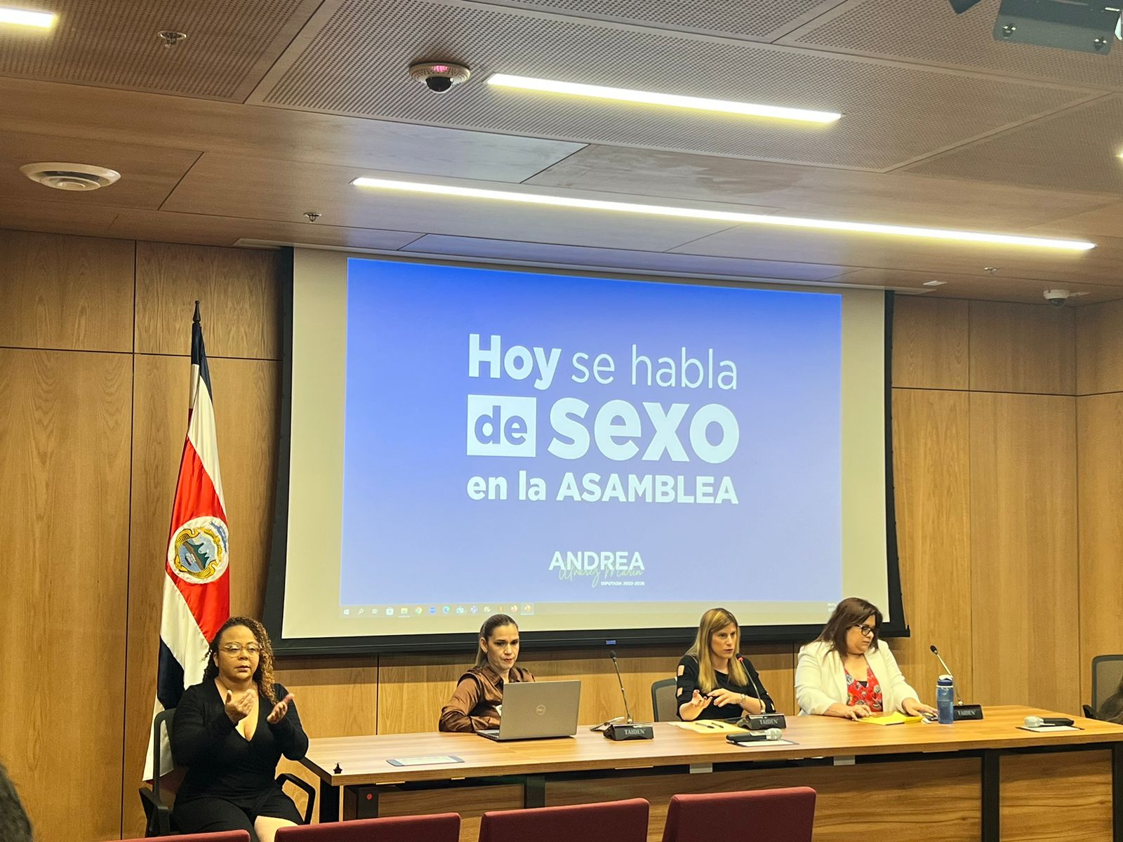 Diputada Andrea Álvarez y exdiputada Paola Vega hacen un llamado para legislar sobre derechos sexuales