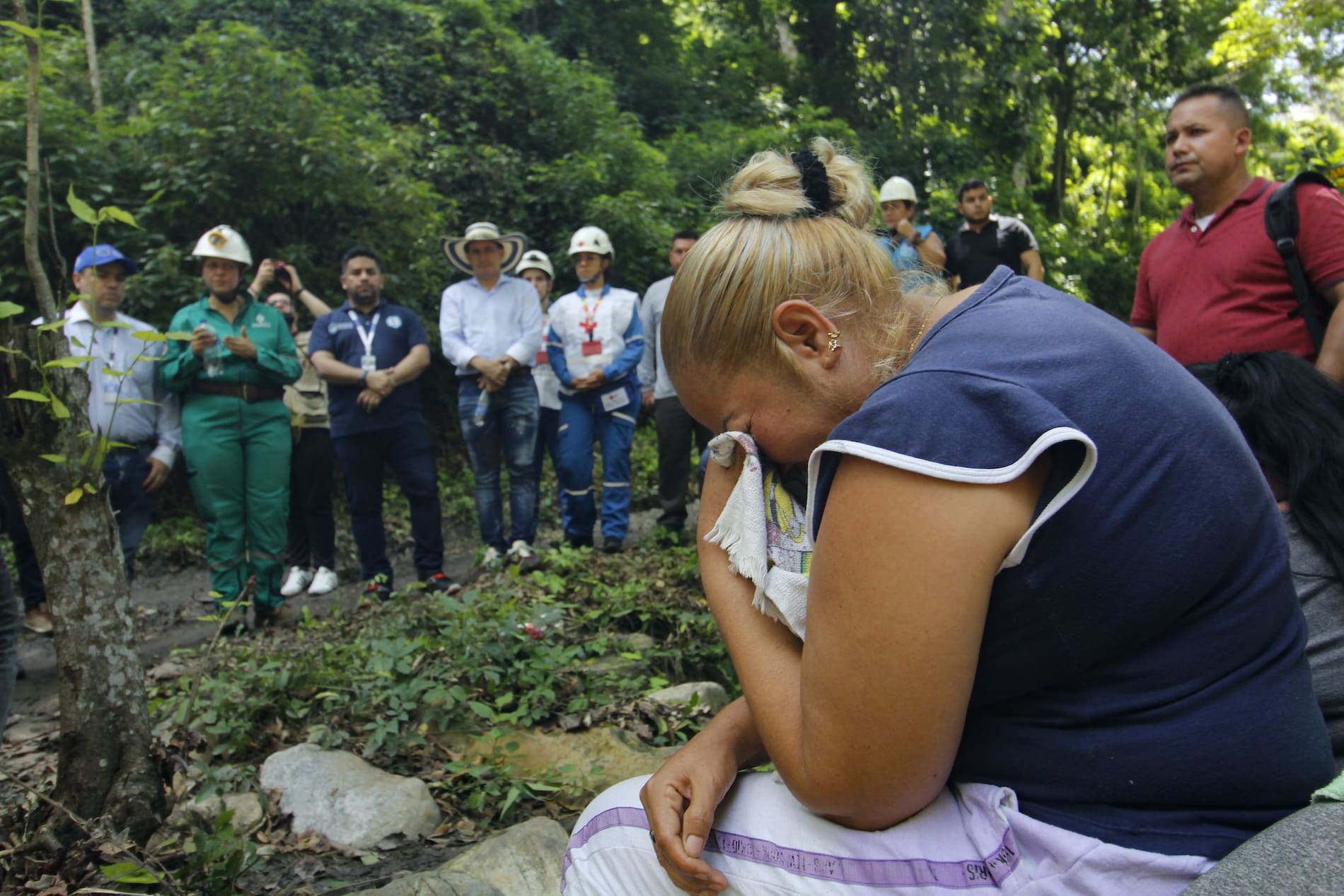 Al menos 11 muertos y 10 desaparecidos por explosión en una mina en Colombia