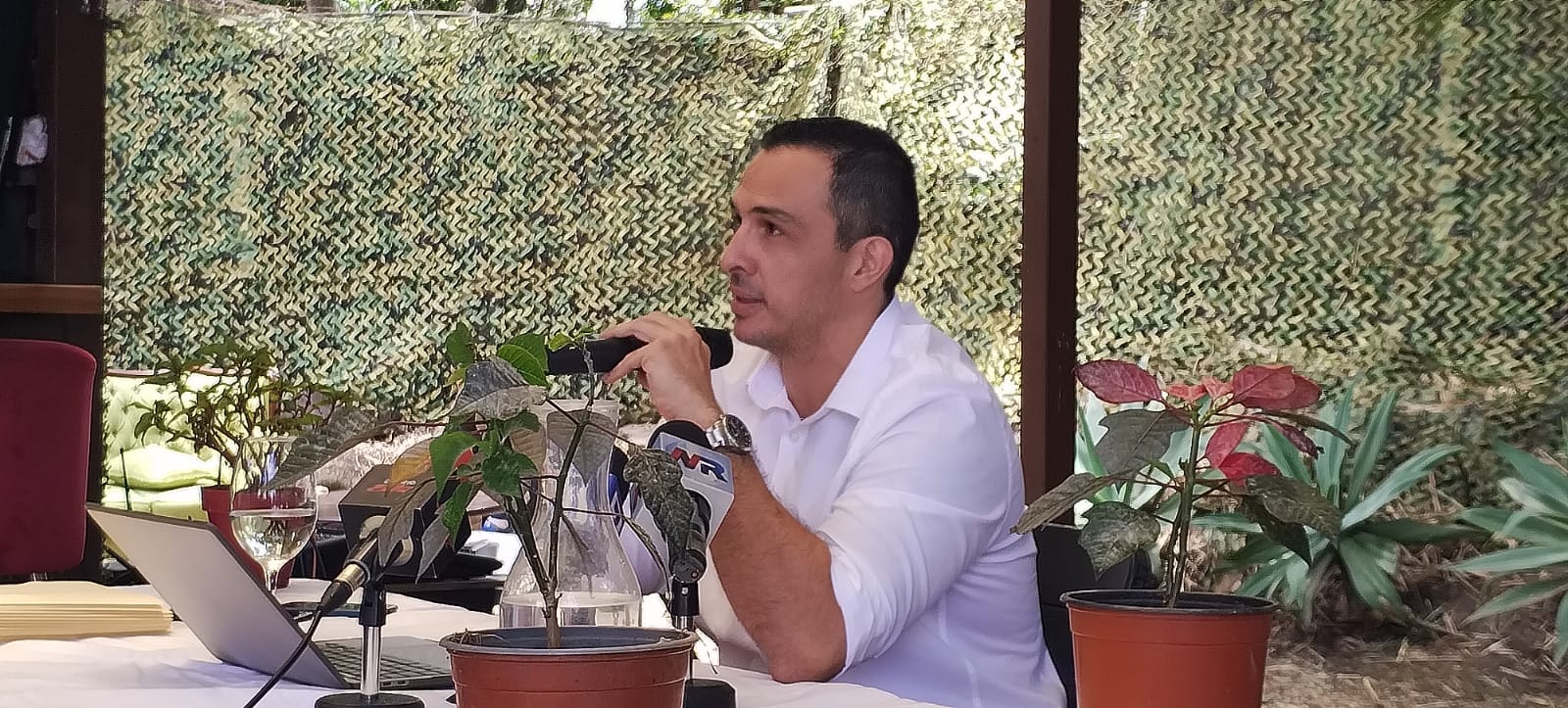 Exjerarca de Incofer sobre ministro Luis Amador: “tiene un criterio político muy respetado en Zapote”