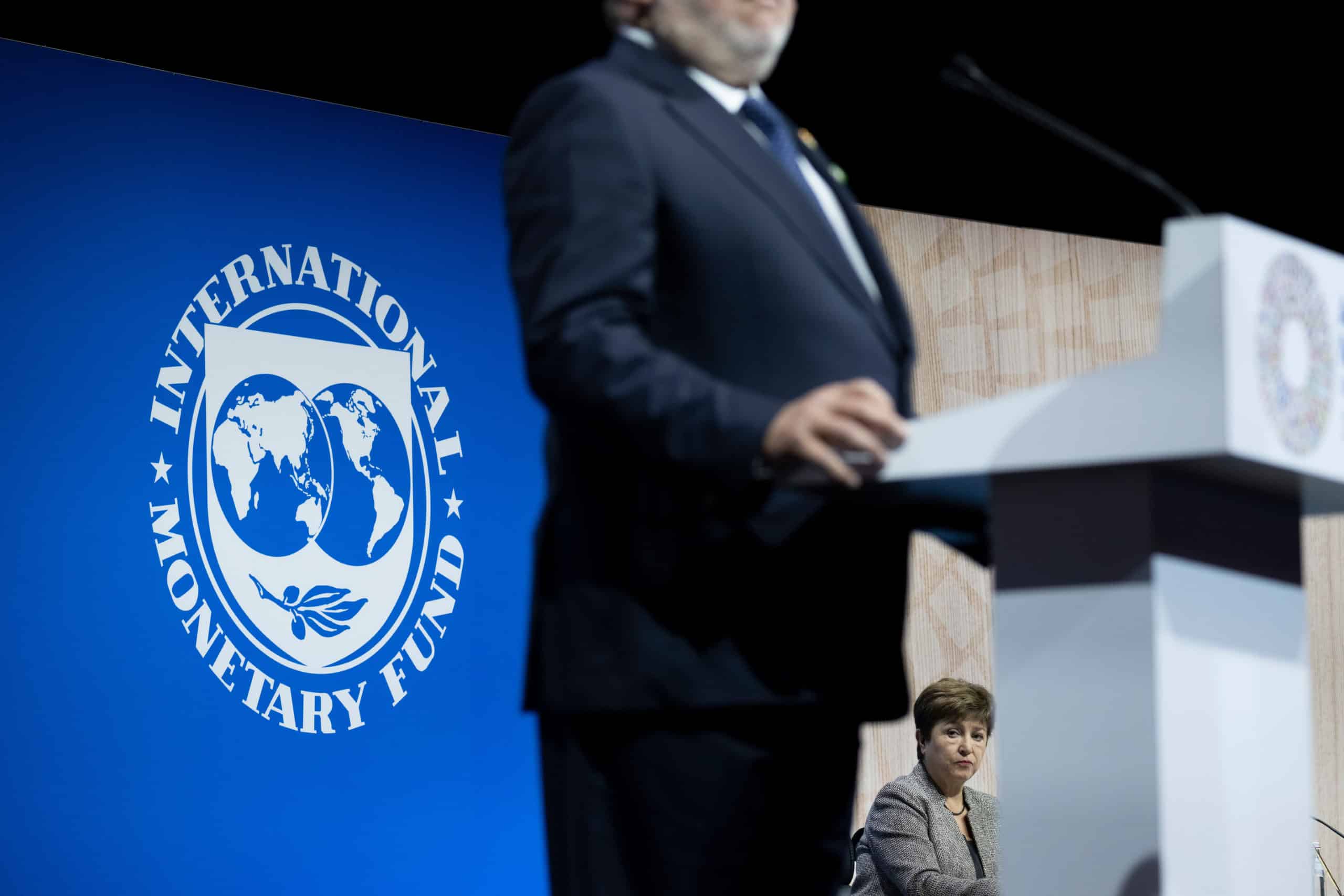 FMI recorta pronóstico de crecimiento global a 2,8% y prevé perspectiva “anémica”