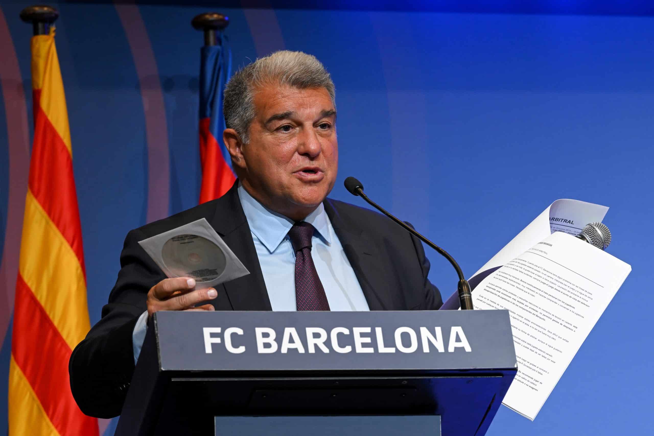 Presidente del Barcelona niega compra de árbitros y denuncia campaña de desprestigio