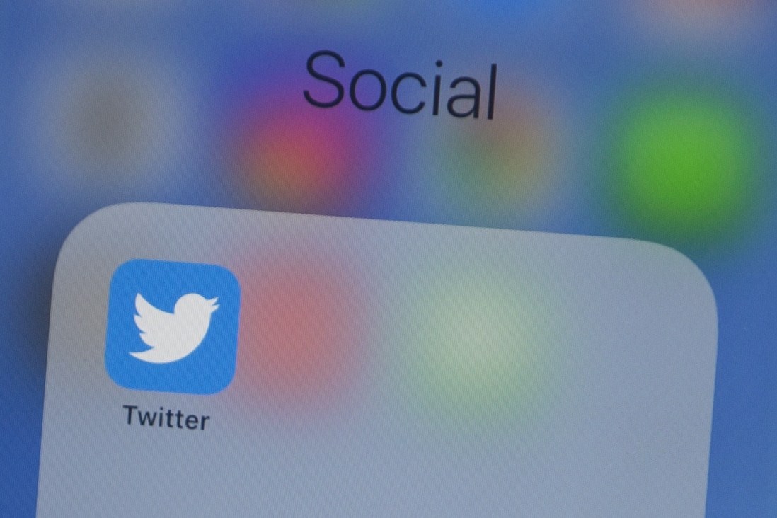 Twitter restablece insignia azul para algunos medios y celebridades