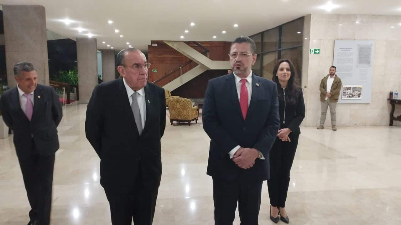 Rodrigo Arias se asegura la Presidencia legislativa; Chaves instruye a fracción oficialista votar por él