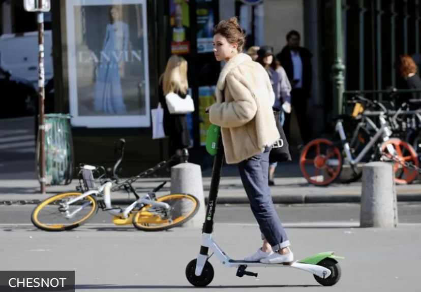 París vota a favor de prohibir los patinetes eléctricos en sus calles
