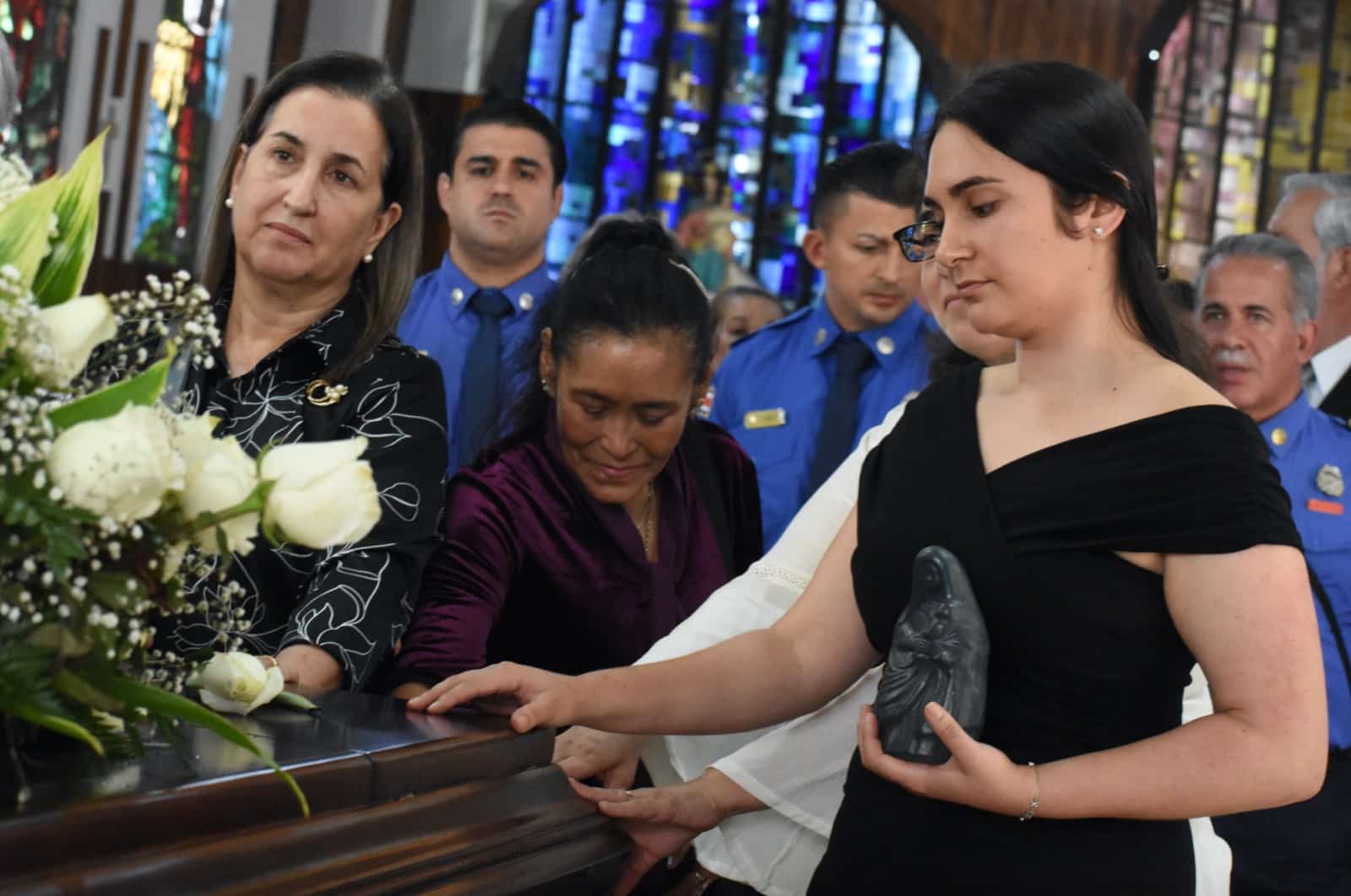“Mami, tu amor estará con nosotros por siempre”, dice hija de Inés Sánchez durante su funeral