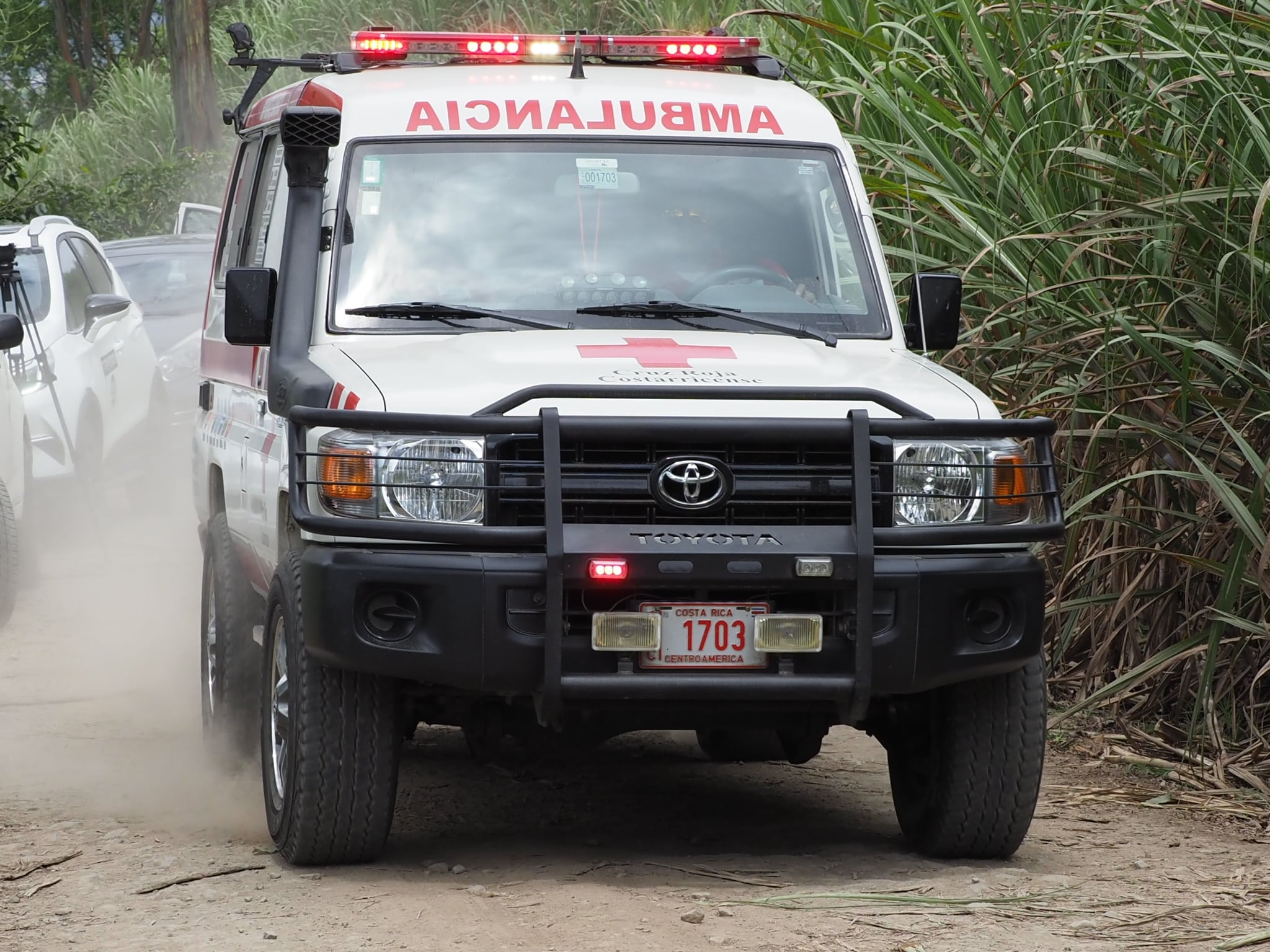 180 cruzrojistas y 50 “heridos”: todo listo para  simulacro de emergencia en Volcán Irazú este domingo