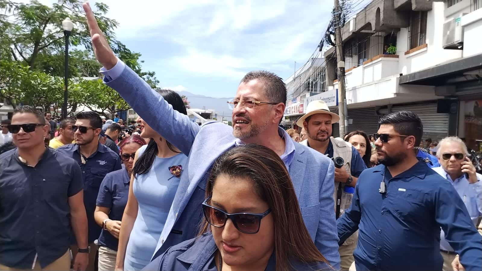 11 de abril| Presidente Chaves aseguró en Alajuela que Costa Rica está volviendo a florecer
