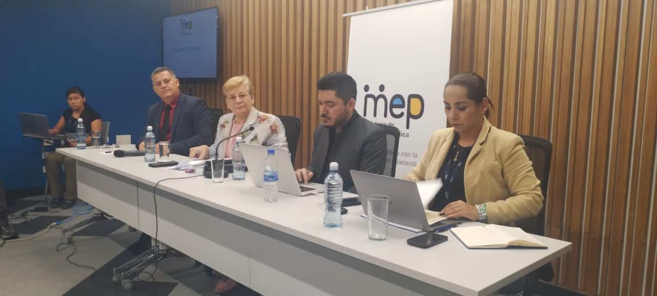 MEP asume a más de 1.600 trabajadores tras terminar convenio con Fundación Omar Dengo