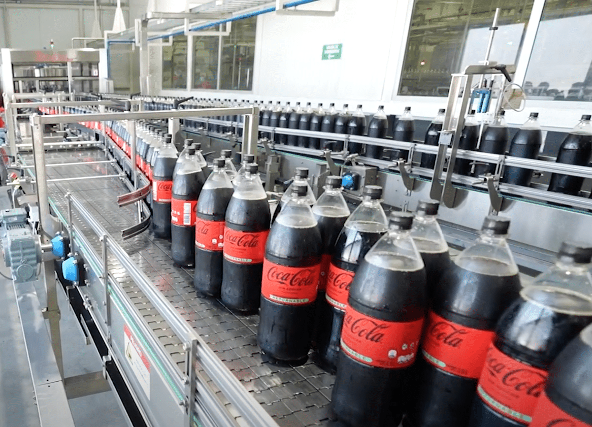 Coca Cola invierte en Costa Rica $10 millones en nuevas líneas de producción de botella retornable