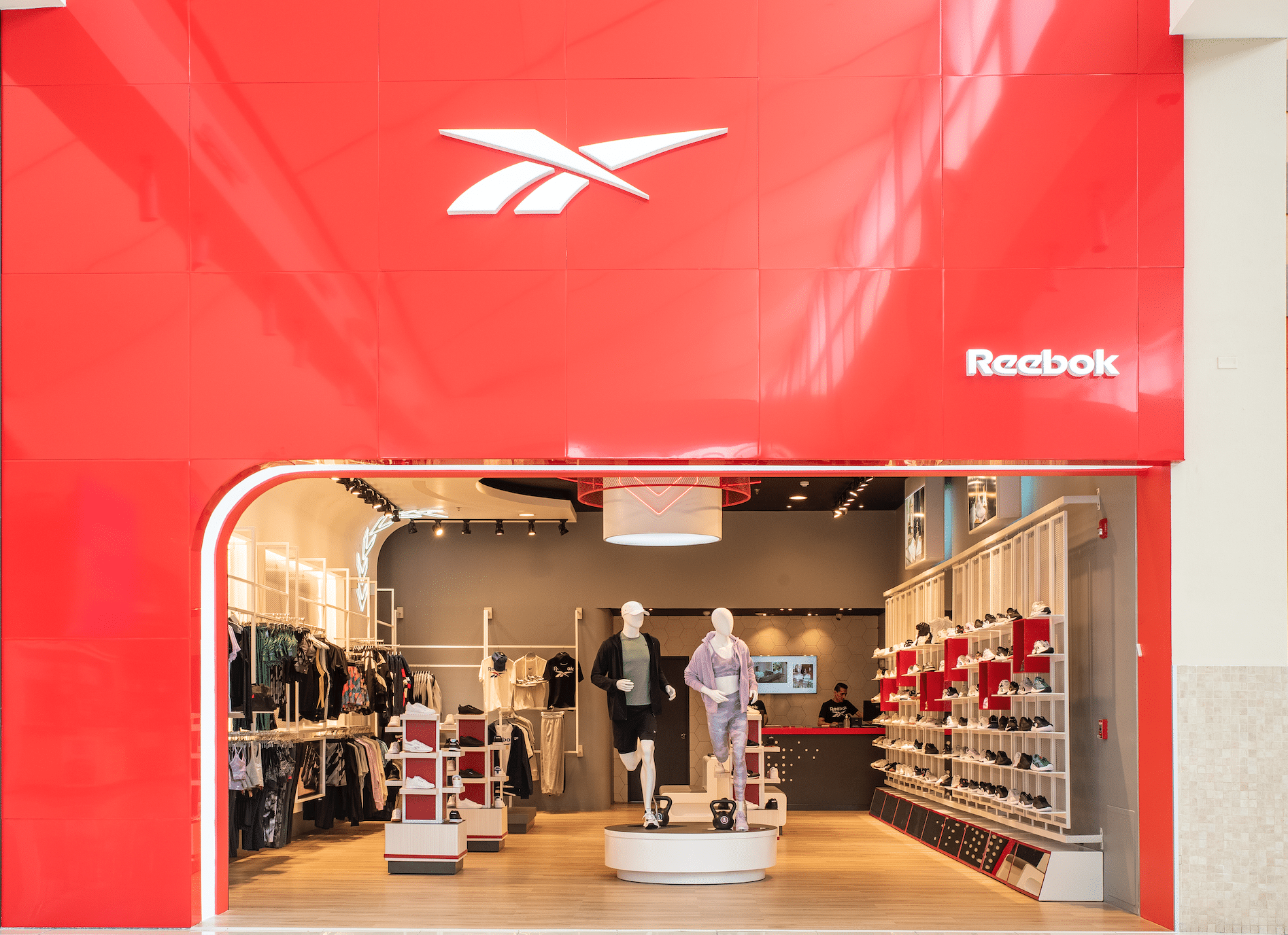 Adidas y Reebok regresan a Costa Rica con tiendas propias y anuncian planes de expansión