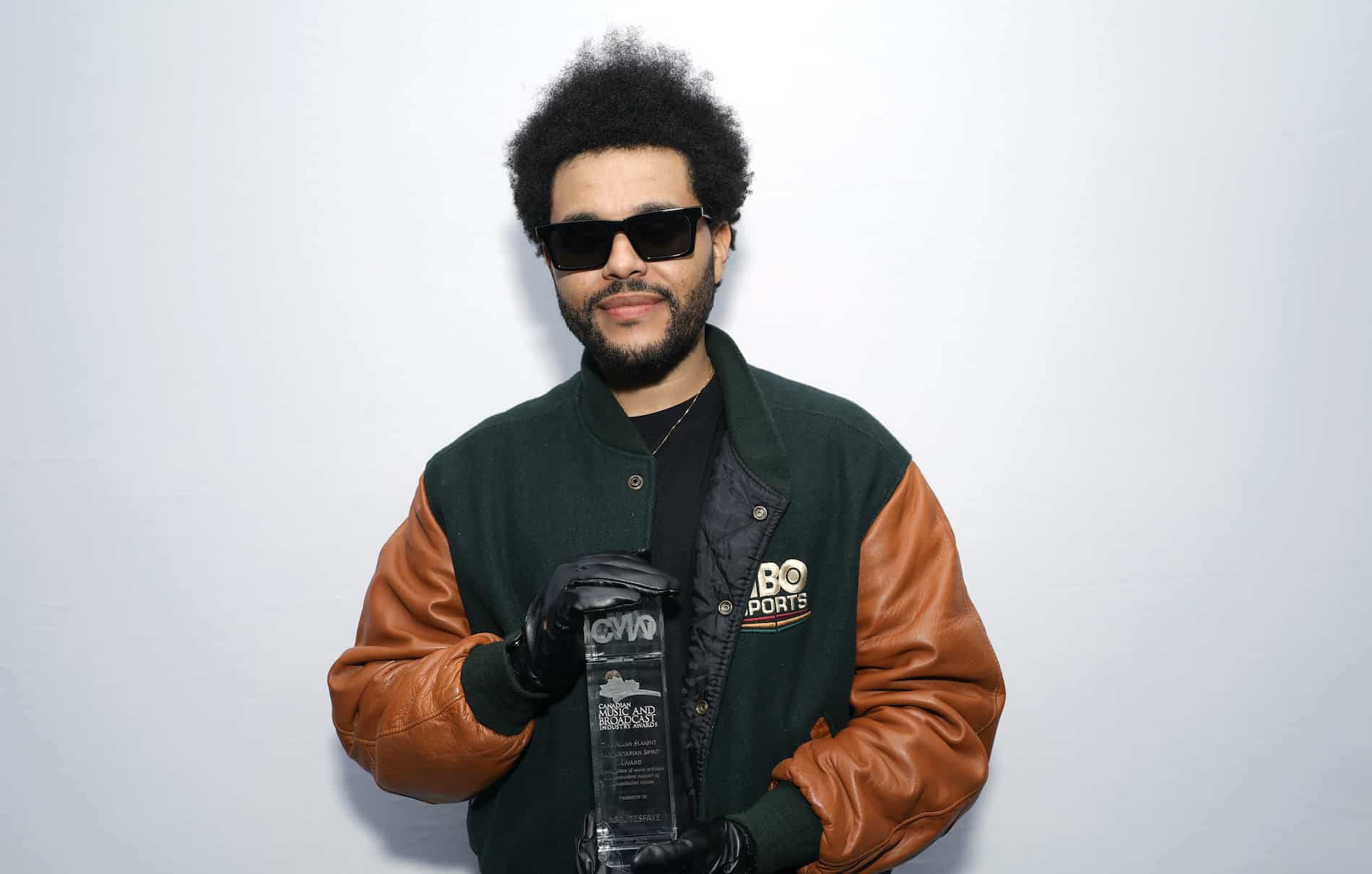 Cantante The Weeknd quiere “matar” su nombre artístico para “renacer”