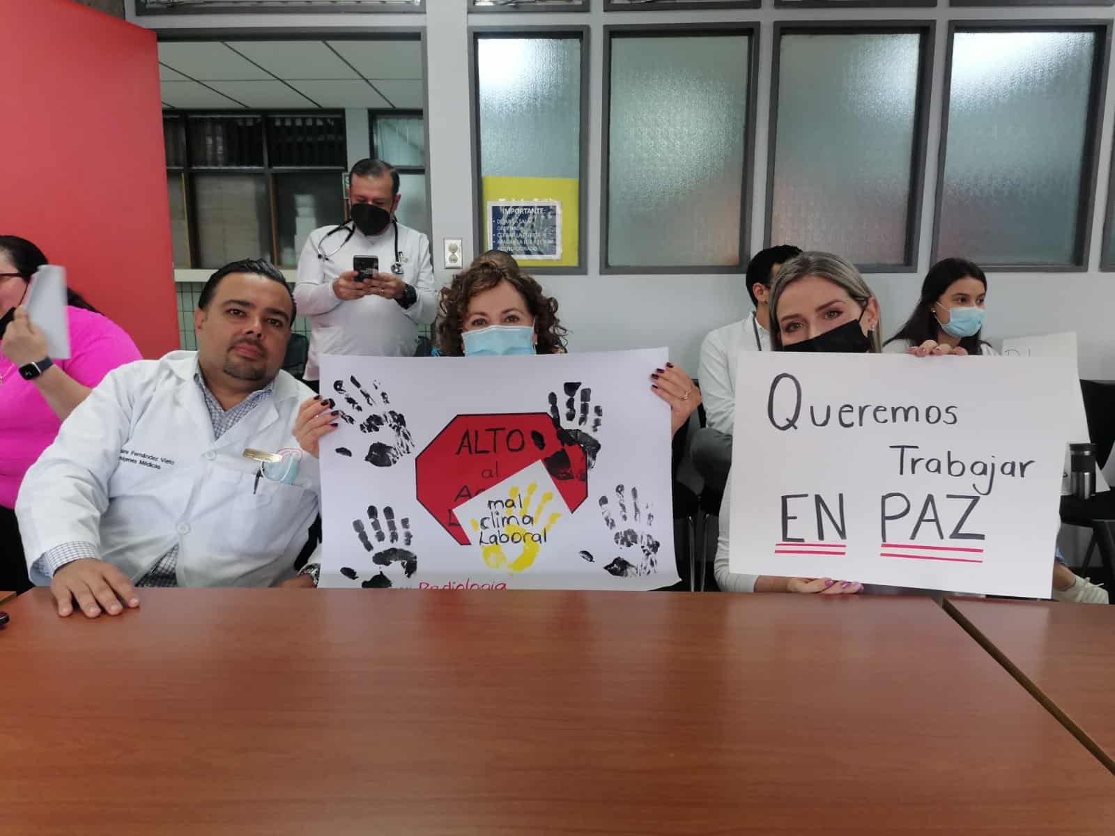 Trabajadores de Rayos X del hospital Calderón Guardia están en paro de labores este lunes