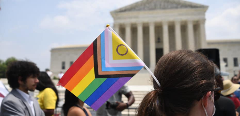 Corte Suprema de EE.UU. ampara negarse a trabajar para parejas gays