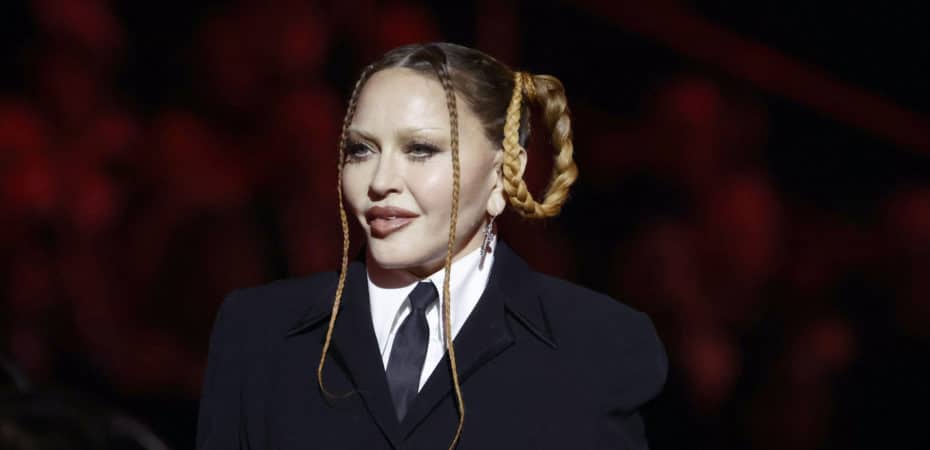 Madonna frena inicio de su gira mundial hasta octubre por su estado de salud