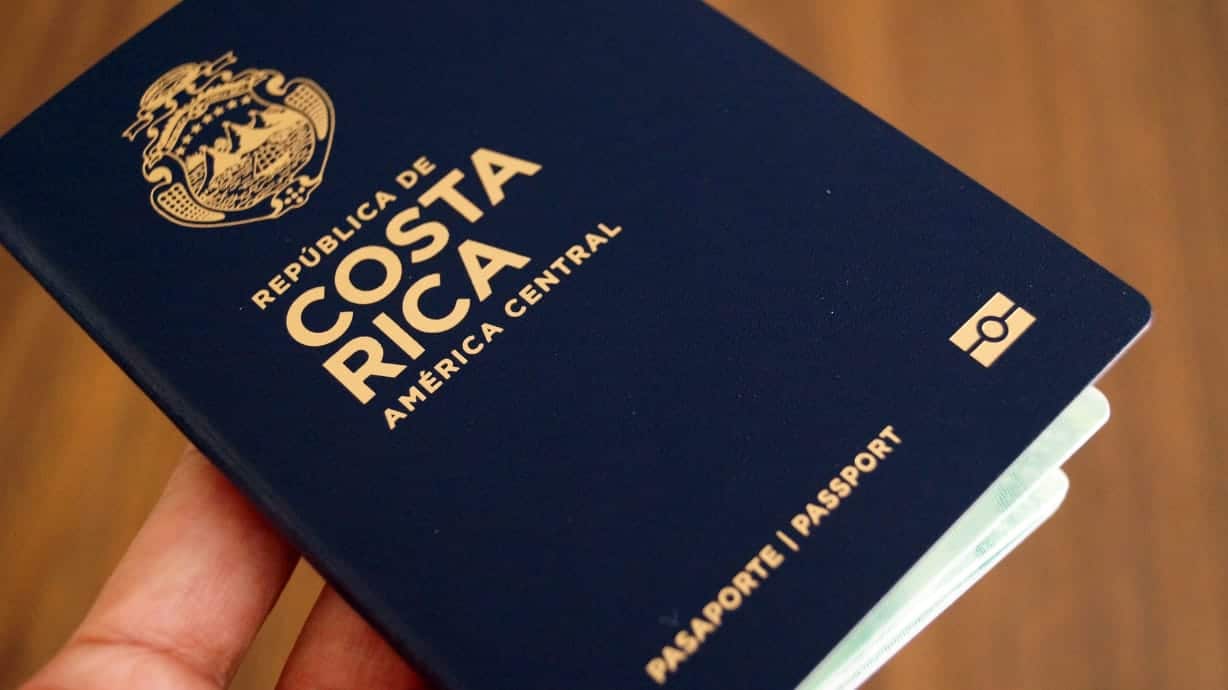 Costa Rica y Brasil reciben premio al mejor pasaporte nuevo