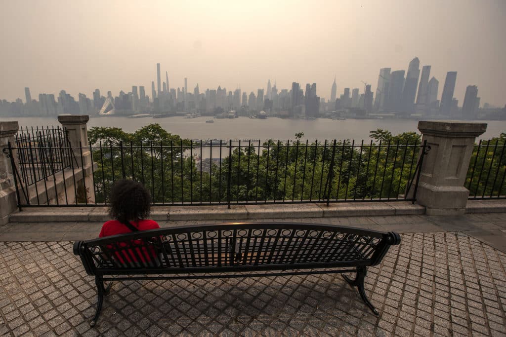 Nueva York cubierta de humo incendios Canadá AFP
