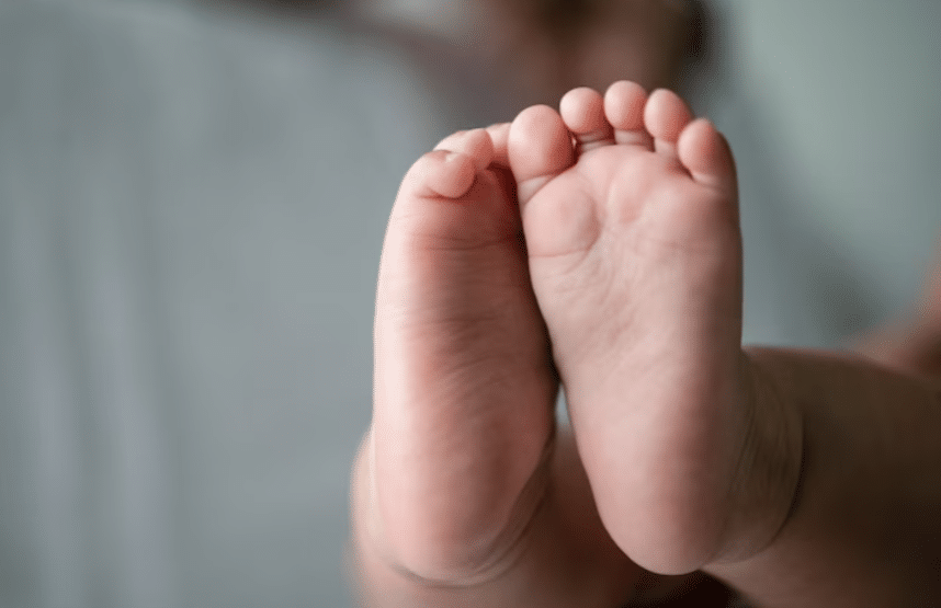 Papás investigados por muerte de bebé en San Ramón pasarán un año en prisión preventiva
