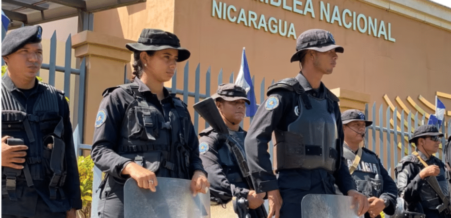 Policías podrán ser encarcelados en Nicaragua por desertar a la institución