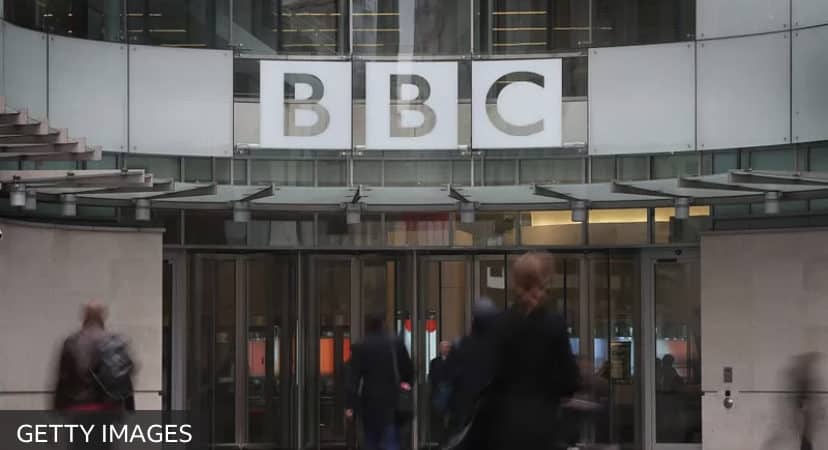BBC suspende a presentador por supuesto pago a adolescente a cambio de fotos explícitas