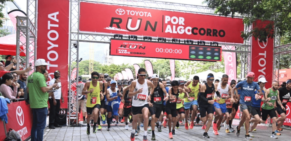 Más de 2.500 personas corrieron el domingo en la  primera edición de Toyota Run en Escazú