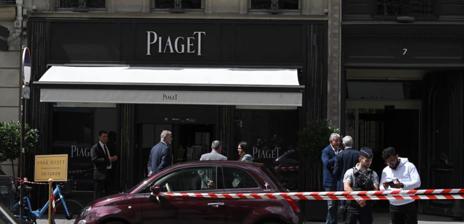 Robo a mano armada a una exclusiva joyería de París deja pérdidas de hasta $16,5 millones