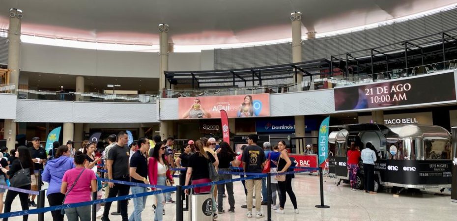 Video | Fans de Luis Miguel madrugaron para comprar su entrada en Oxígeno este lunes