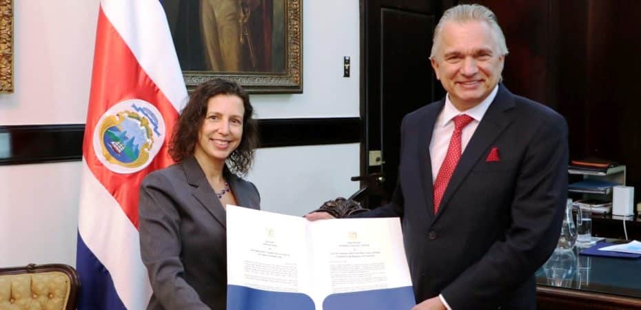 Israel envía a su primera embajadora a Costa Rica