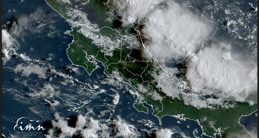 Lluvias se mantendrán este miércoles en Costa Rica por paso de onda tropical n.º 34