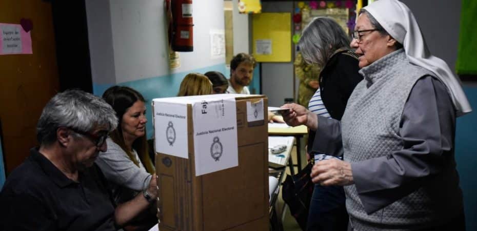 Argentina elige al próximo presidente en medio de la crisis económica y malestar social