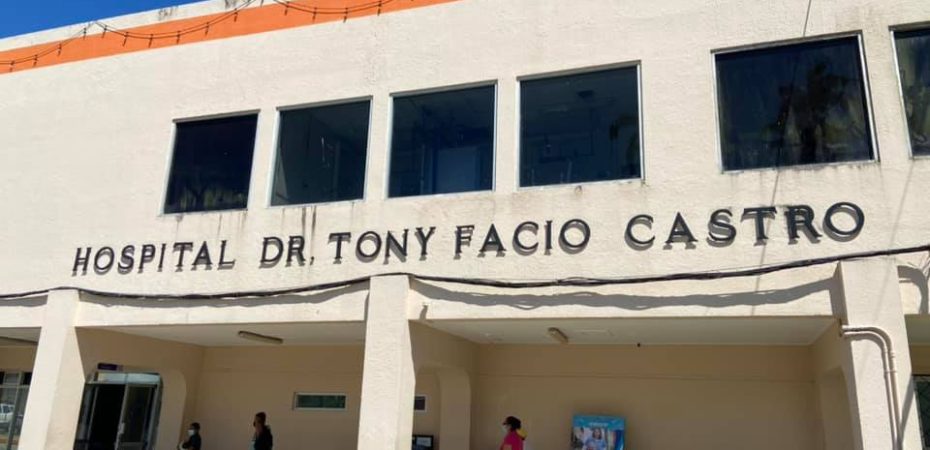Crimen en hospital de Limón: policía detuvo a uno de los sospechosos dentro de alcantarilla