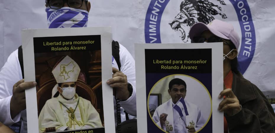 Doce sacerdotes “procesados” en Nicaragua por el régimen de Ortega fueron enviados al Vaticano