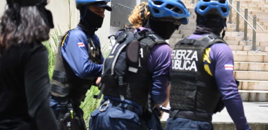 Sala Constitucional condena detención de manifestante en marcha contra violencia policial en setiembre