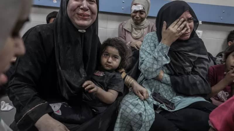 Qué se sabe del ataque al hospital de Gaza del que se culpan mutuamente israelíes y palestinos