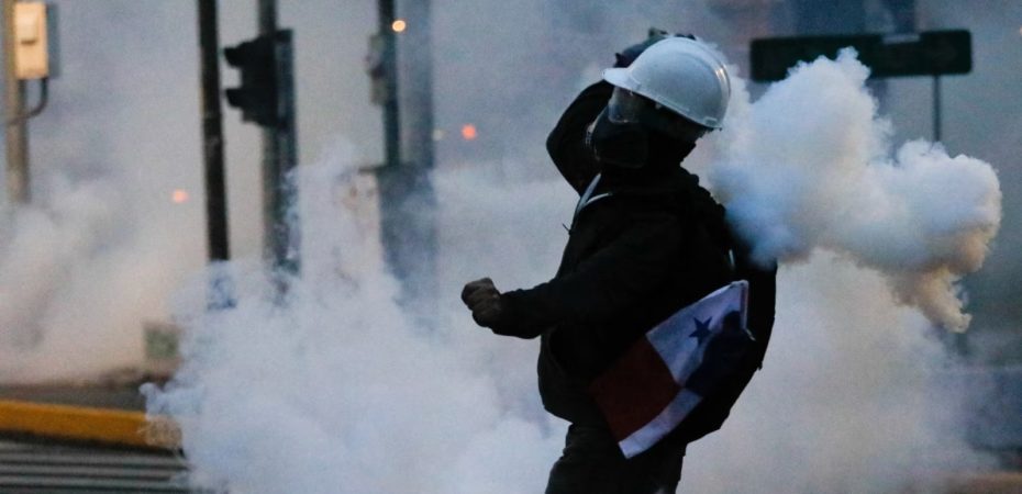 Periodistas denuncian violencia durante protestas en Panamá que suman dos semanas