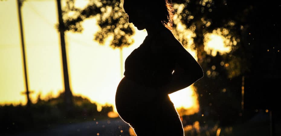 Una hormona secretada por el feto causa las náuseas durante el embarazo, según estudio