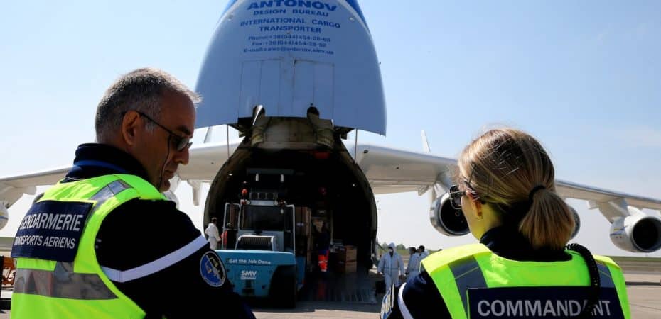 Un avión que iba a Nicaragua con 303 pasajeros indios fue inmovilizado en Francia por presunto “tráfico de personas”