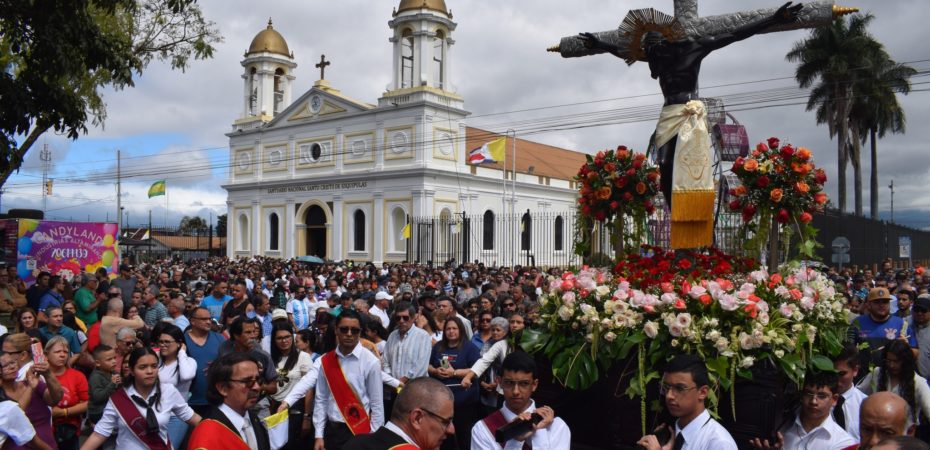 Alajuelita espera la llegada de miles de peregrinos a sus fiestas patronales en honor al “Cristo Negro”