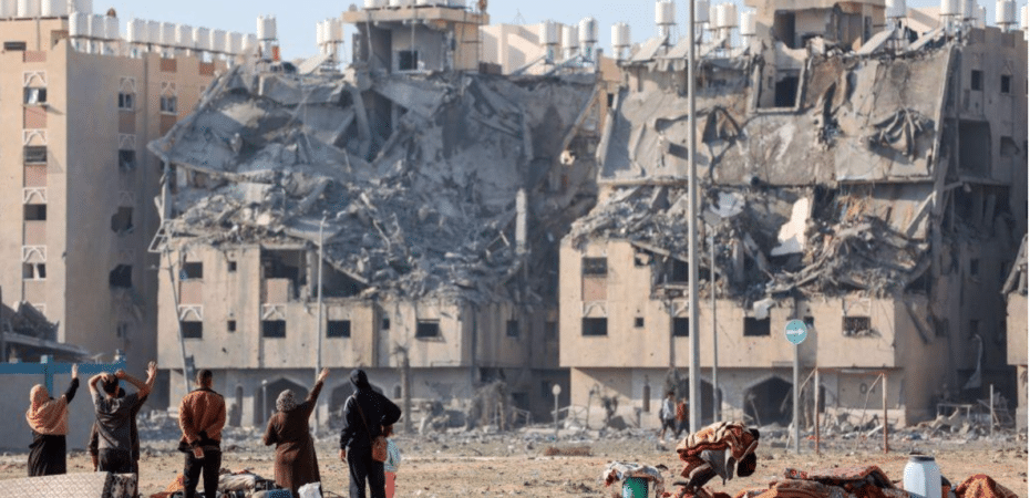 La desesperada situación en Jan Yunis, la ciudad que alberga refugiados del sur de Gaza y ahora es blanco de Israel