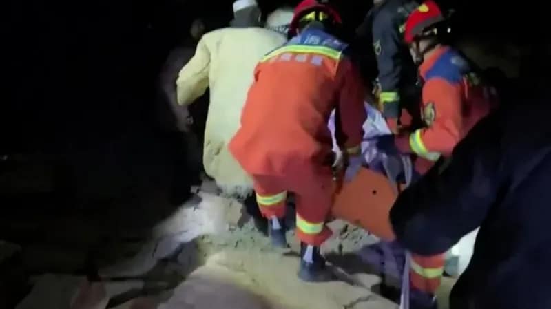 El peor terremoto en una década causa más de 120 muertos en el noroeste de China
