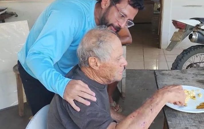 “Es un milagro, un milagro”: familiares reaccionan emocionados tras aparición con vida de don Alfonso de 78 años