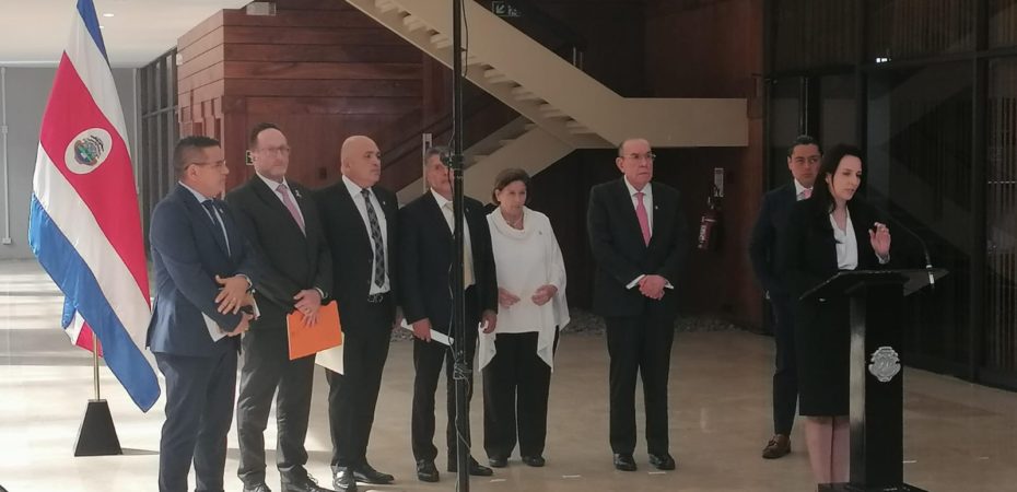 Primera reunión entre Presidente Chaves y diputados: jefes de fracción identifican diferencias pero sostienen apertura al diálogo