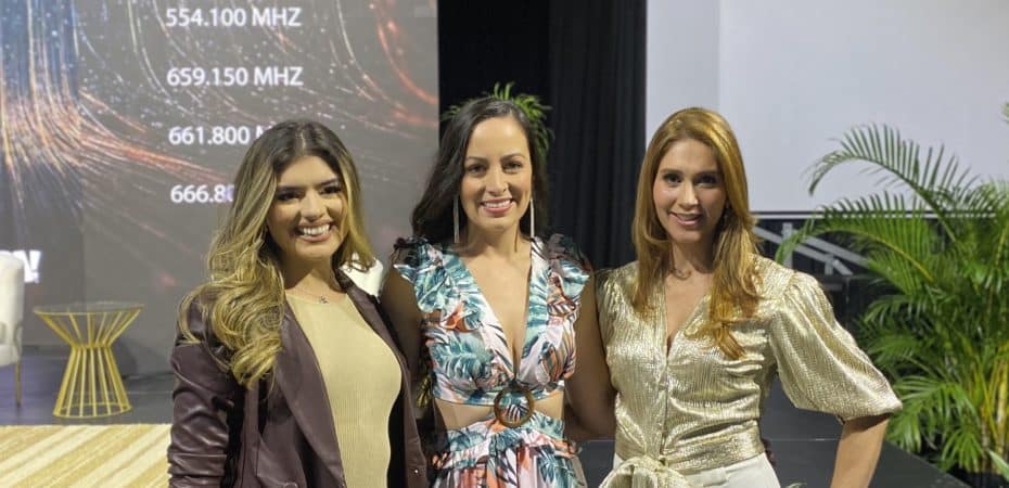 Exreinas de belleza reaccionan con sorpresa al cambio de manos de Miss Costa Rica
