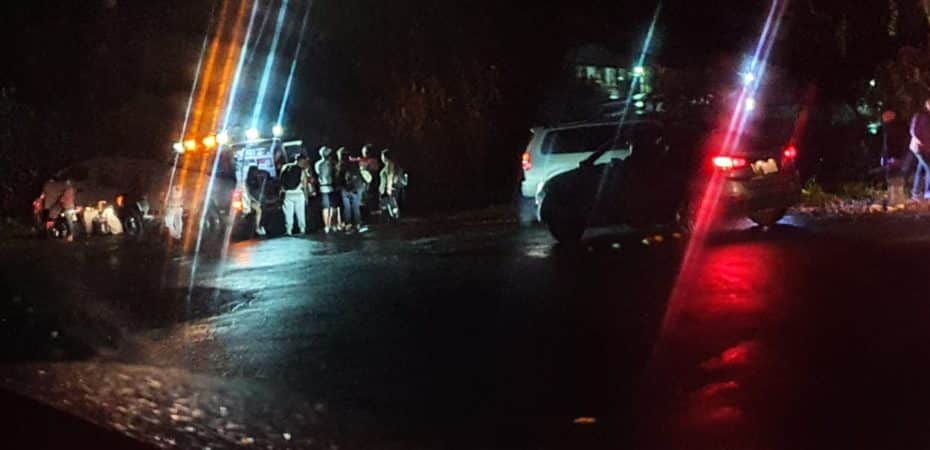Vuelco de buseta en Vara Blanca deja seis heridos trasladados al hospital