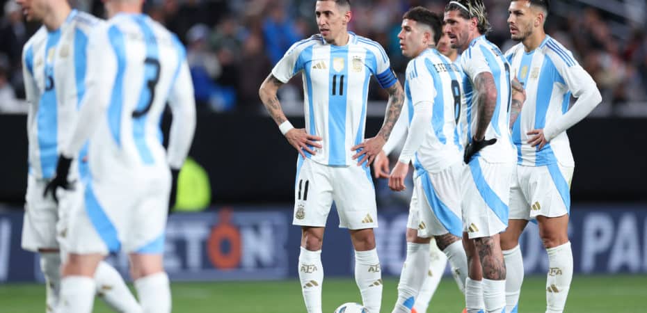 Argentina superó sin problemas primer amistoso contra El Salvador y piensa en Costa Rica