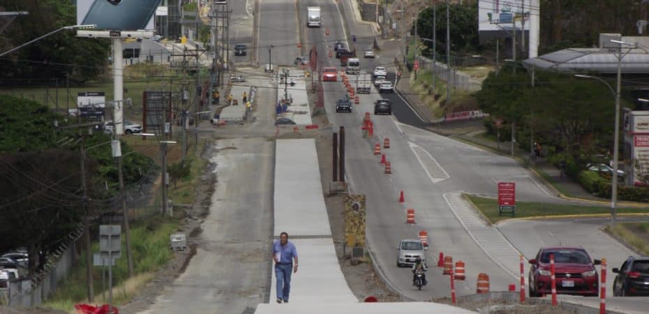 Cambio de losas en radial Alajuela tiene un 60% de avance; obra terminará en abril, asegura el MOPT