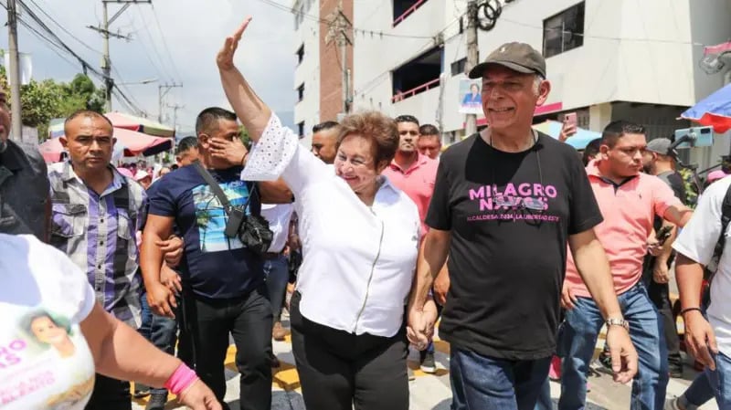 “Soy la David contra un Goliat”: Milagro Navas, la alcaldesa con 36 años en el cargo y la única que derrotó a Bukele en El Salvador